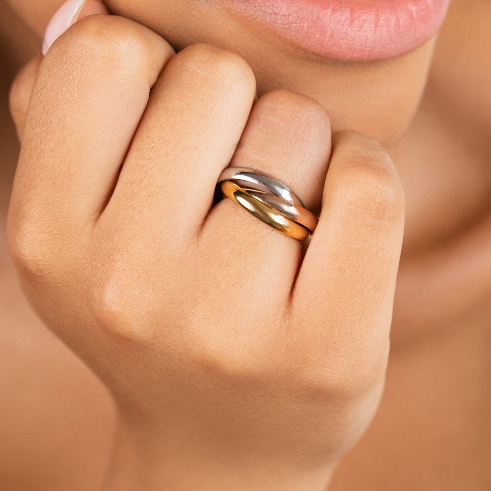 Three-Toned Loop Ring